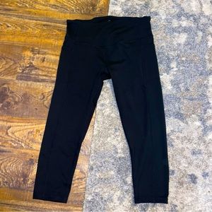 NWOT Gaiam Women’s Capri Leggings, Black Size Large